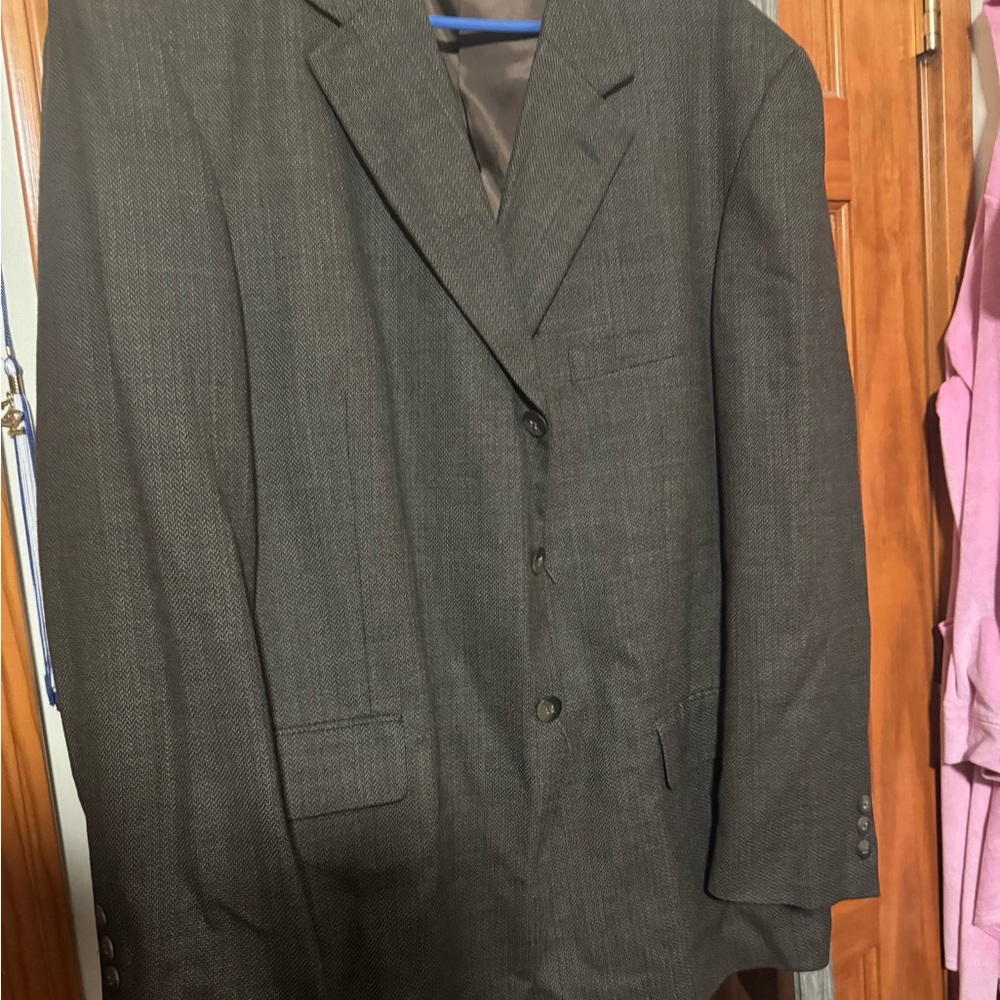 Gray Textured Sport Coat with Notched Lapels